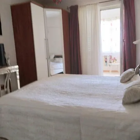 Apartment Lastro *